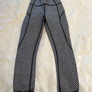 Lululemon Black and White Patterned Leggings